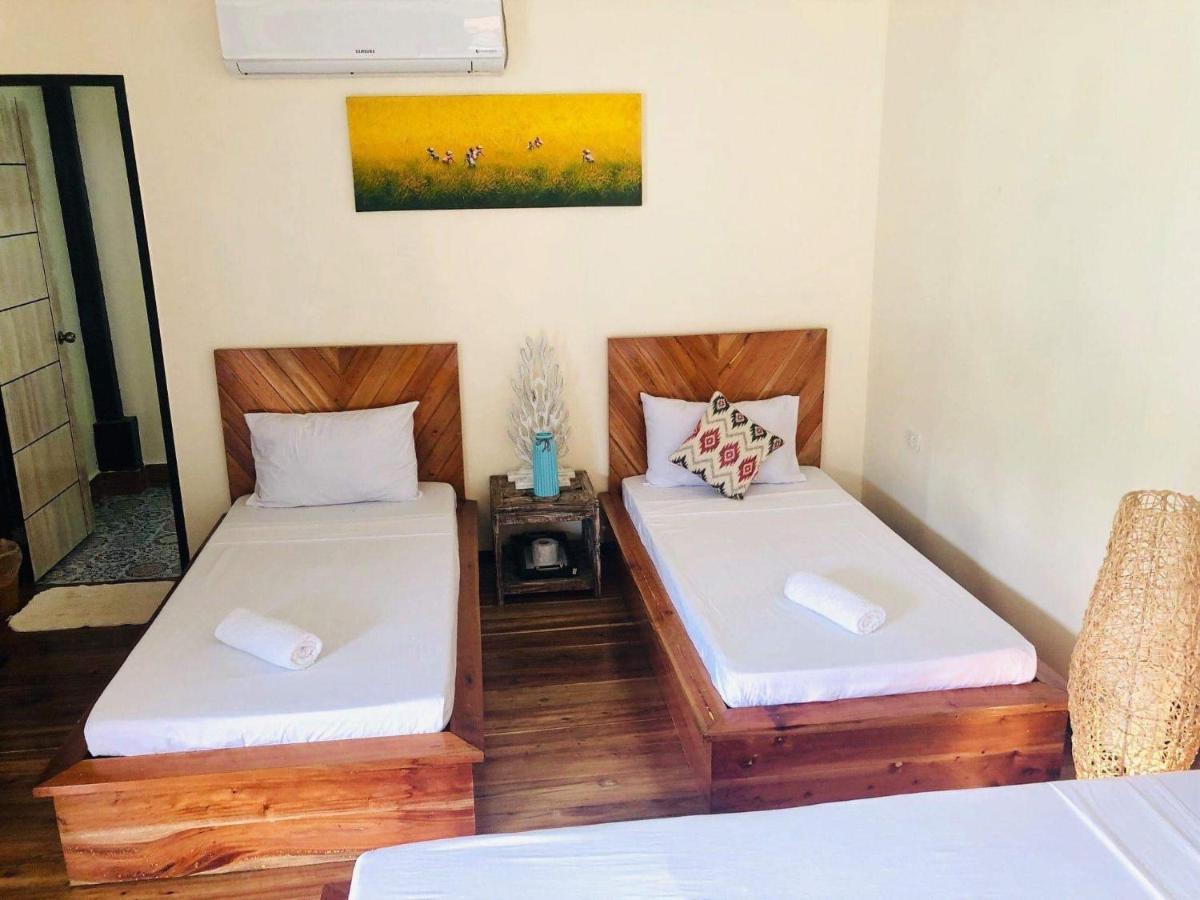 Keira Backpackers El Nido Exterior foto