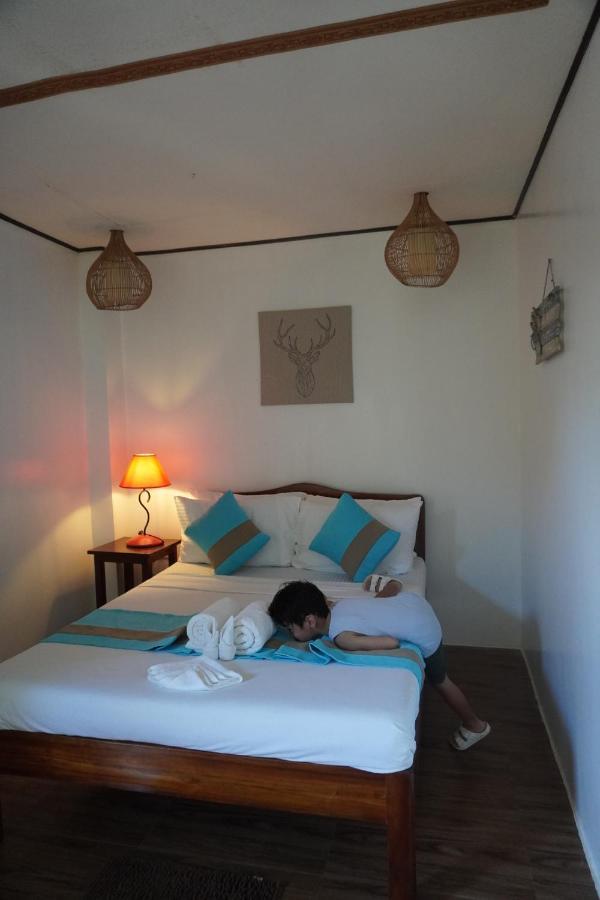 Keira Backpackers El Nido Exterior foto
